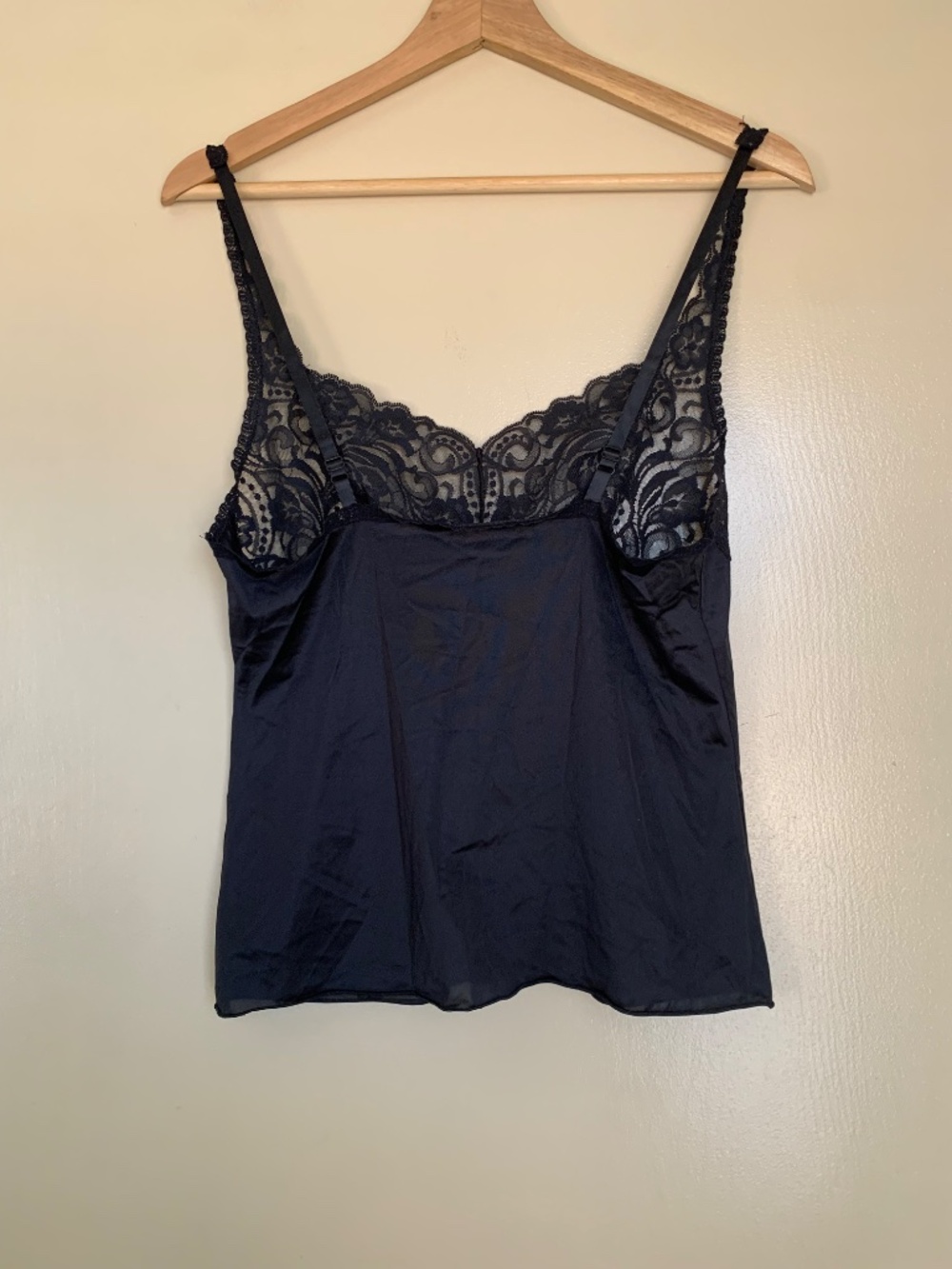 Vanity Fair Black Lace Camisole Tank Top Sz. 34/40 Y2K Made in USA - Picture 7 of 10